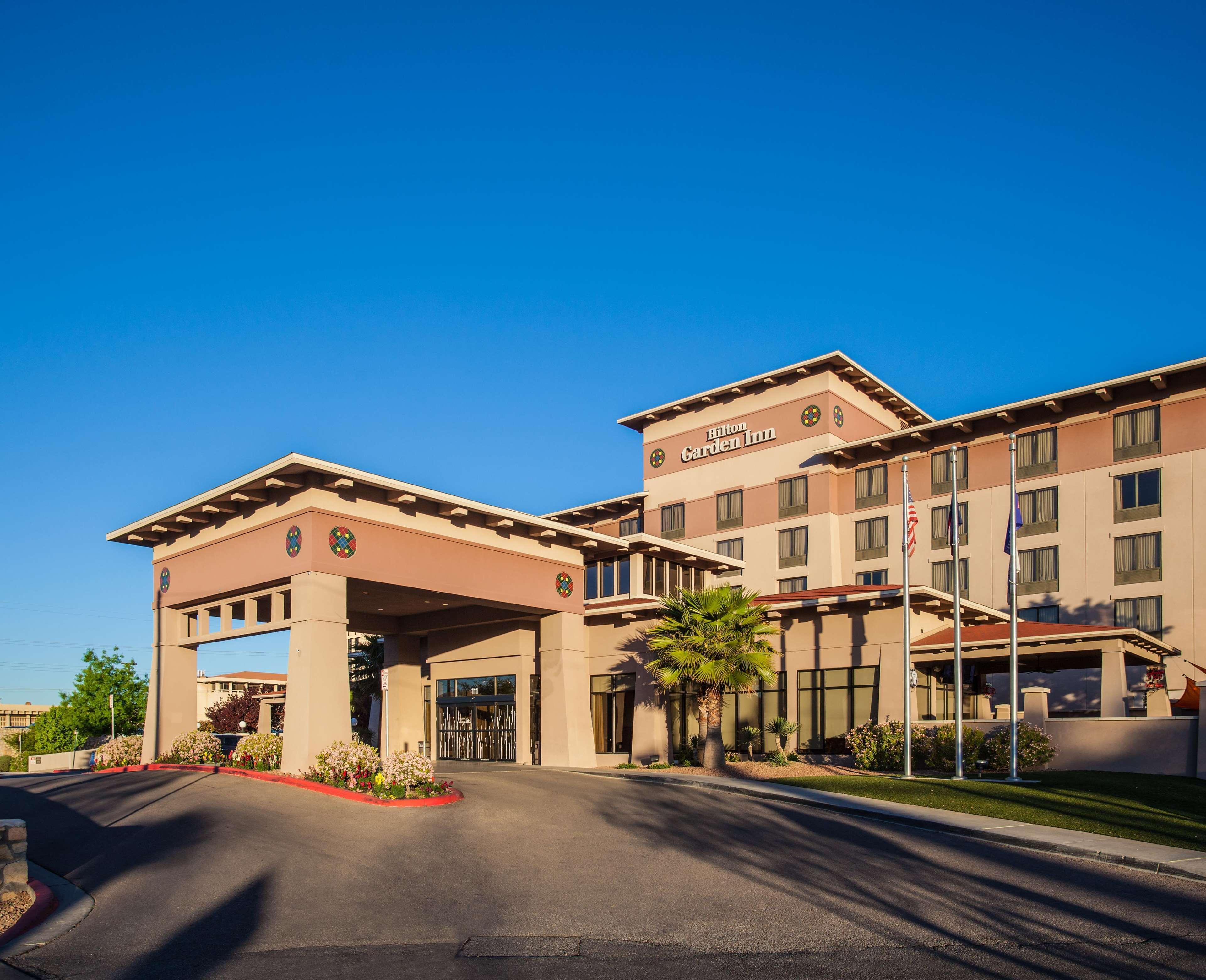 Hilton Garden 3*