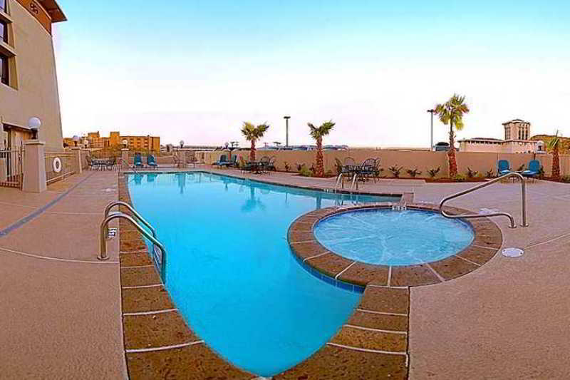 Hilton Garden Hotel 3*